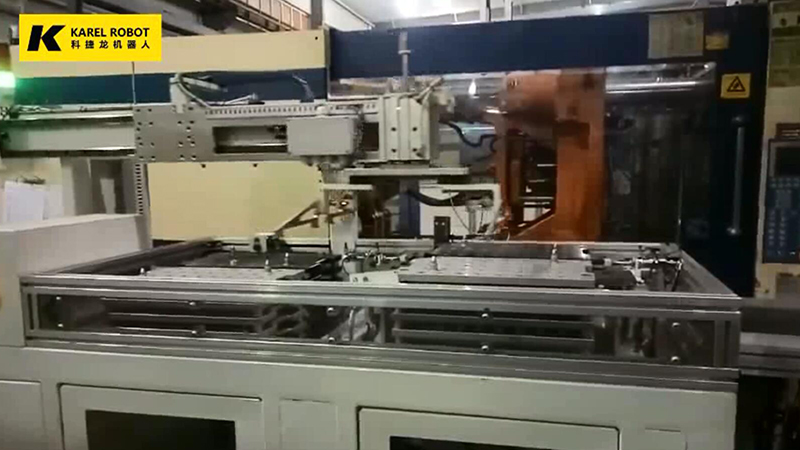 頂鑲件機